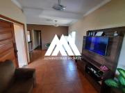 Vendo casa em Itaúna em excelente localização!