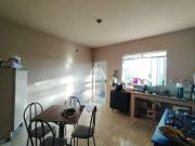 Vendo casa em Itaúna em excelente localização!