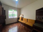 Vendo casa em Itaúna na região central!