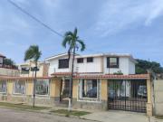 VENDO CASA EN 250.000$ EN URB. CUMBOTO SUR, PTO. CABELLO
