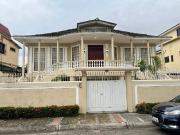 VENDO CASA EN BARRIO CENTENARIO