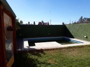 VENDO CASA EN BARRIO CON SEGURIDAD EN VILLA ESQUIU....