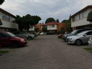 VENDO CASA EN CERRADA CON SEGURIDAD JARDINES DE ATIZAPAN...