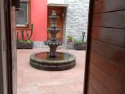 VENDO CASA EN CONDOMINIO MODERNISTA, CERCA DE CENTROS...