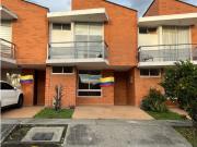 SE VENDE EN CONJUNTO VA AEROPUERTO ARMENIA QUINDIO