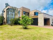 VENDO CASA EN CONJUNTO CON CLUB HOUSE CAJICA