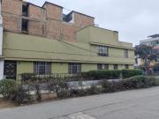 VENDO CASA EN ESQUINA