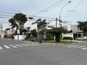 Vendo casa en esquina San Isidro