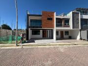 VENDO CASA EN FRACCIONAMIENTO CEMENTERA ZONA CEMETOS...