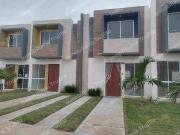 VENDO CASA EN FRACCIONAMIENTO PRIVADO CON AMENIDADES