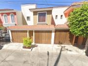 VENDO CASA EN GUADALAJARA