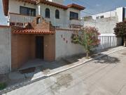 VENDO CASA EN JARDINES DE SAN ANTONIO, IRAPUATO GTO