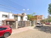 VENDO CASA EN JURICA QUERETARO CERCA DE LA PLAZA URBAN...