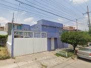 VENDO CASA EN LA CALMA, ZAPOPAN CERCA DE GLORIETA DE LA...
