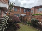 VENDO CASA EN LA ESMERALDA, SOBRE CALLE 53