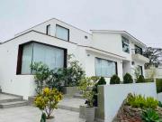 VENDO CASA EN LA MOLINA ZONA SEGURA PRECIOSO JARDÍN PISCINA