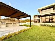 VENDO CASA EN LOMAS DE COCOYOC CON TODOS LOS SERVICIOS