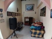 VENDO CASA EN MANRIQUE CENTRAL