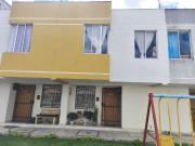 Vendo casa en Marianitas, Calderón