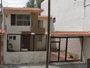 Vendo casa en OPORTUNIDAD de Remate Bancario en Piramide...