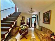 VENDO CASA EN OPORTUNIDAD EN PLAZA MAYTA CAPAC MIRAFLORES