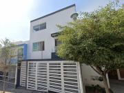 VENDO CASA EN PAISAJES DEL TESORO, TLAQUEPAQUE CERCA...