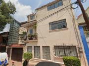 VENDO CASA EN PERIODISTA, MIGUEL HIDALGO JUNTO HIPODROMO...