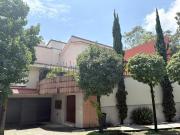 VENDO CASA EN PRIVADA EN BOSQUES DE LAS LOMAS. GRAN...