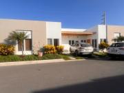VENDO Casa en Salinas Golf y Tenis