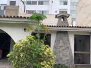 VENDO CASA EN SAN ISIDRO