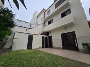 VENDO CASA EN SAN ISIDRO, CERCA AL COUNTRY CLUB