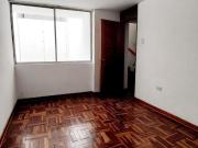Vendo Casa en San Isidro para casa u oficina Espalda del...