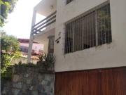 VENDO CASA EN SAN ROMAN DE 310 M2 /5 HAB /5 BAÑOS /3 PTOS