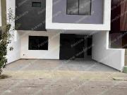 VENDO CASA EN SIERRA NOGAL DE 4 RECÁMARAS