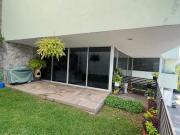 Vendo casa en Tecamachalco, zona baja, calle cerrada con...
