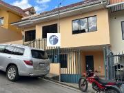 VENDO CASA EN TOTORACOCHA DE 5 DORMITORIOS