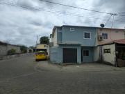 Vendo casa esquinera en Urb.Ciudad Jardin Montecrist