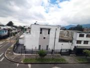 VENDO CASA ESQUINERA EN URBANIZACION EL QUIRINAL...