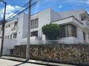 Vendo casa esquinera unifamiliar en el barrio...