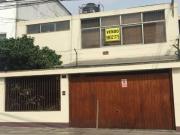 VENDO CASA EXCELENTE UBICACIÓN CERCA A BENAVIDES SURCO