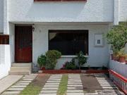 VENDO CASA GRANADOS Y COLIMES JUNTO A LA UDLA NORTE DE QUITO