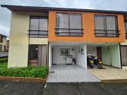 Vendo casa hermosa en conjunto cerrrado proxiimo a la Av...