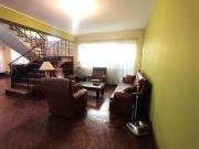 VENDO! CASA Interior Calle Leticia! Ideal Almacén! Cercado