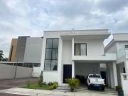 VENDO CASA KM 13.5 VIA A LA COSTA URBANIZACION PUNTA...