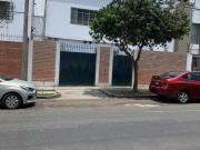 VENDO CASA LORD NELSON