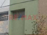 Vendo Casa Mas Local En Primer Piso En Av. Venezuela