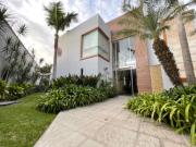 Vendo casa moderna con vista a Parque en La Molina