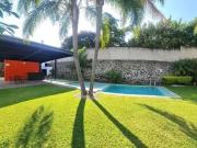 VENDO CASA MODERNA CONDO. RESIDENCIAL CON ALBERCA