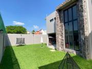 VENDO CASA EN PRIVADA CON ESCRITURAS