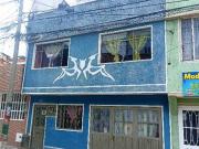 Vendo casa muy rentable 1% 6 aptos en El socorro kennedy...